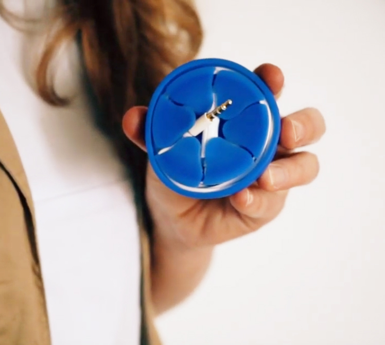 Social Media Video for Earphones Winder